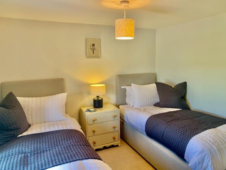 Coed Farm-Hot Tub-Sleeps 12-Near Brecon Villa Exterior photo