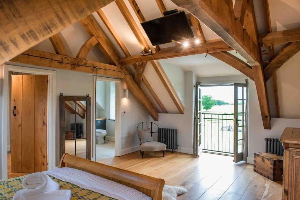 Coed Farm-Hot Tub-Sleeps 12-Near Brecon Villa Exterior photo