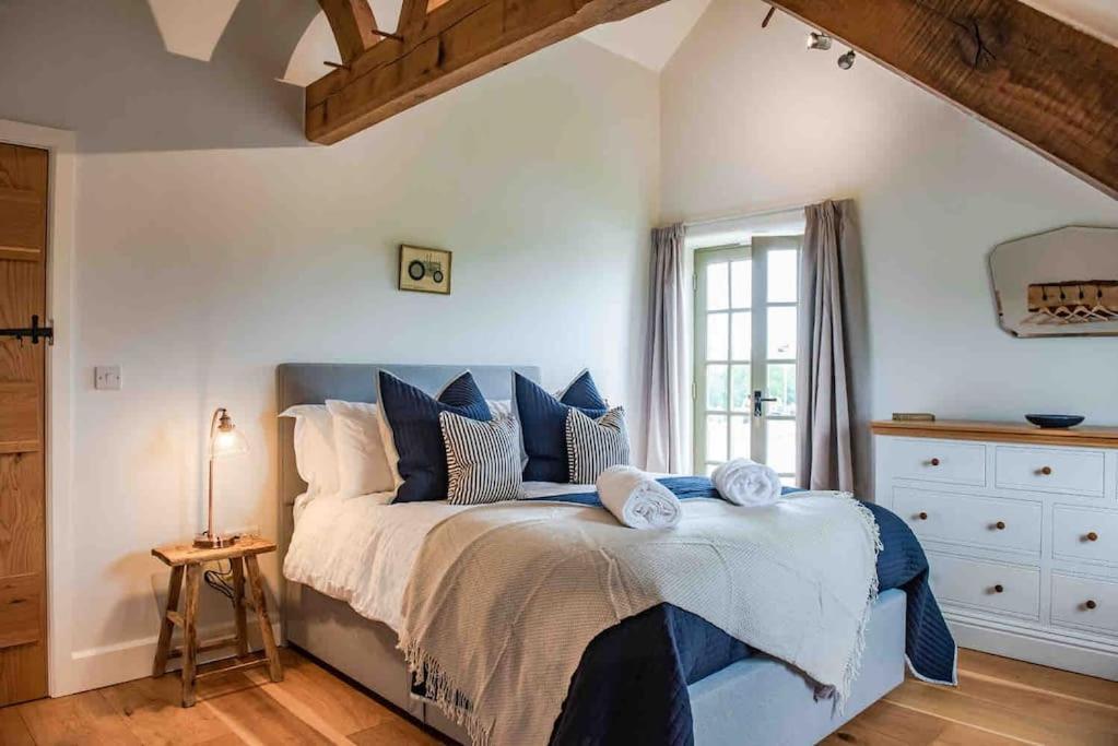 Coed Farm-Hot Tub-Sleeps 12-Near Brecon Villa Exterior photo